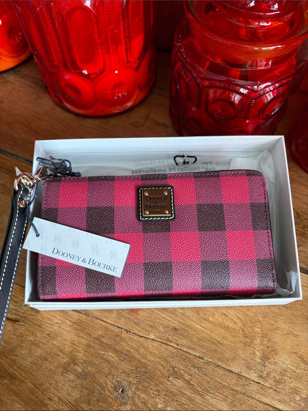 NWT - Dooney & Bourke Tucker Red and Black Plaid Wristlet with Gift Box - Picture 1 of 8